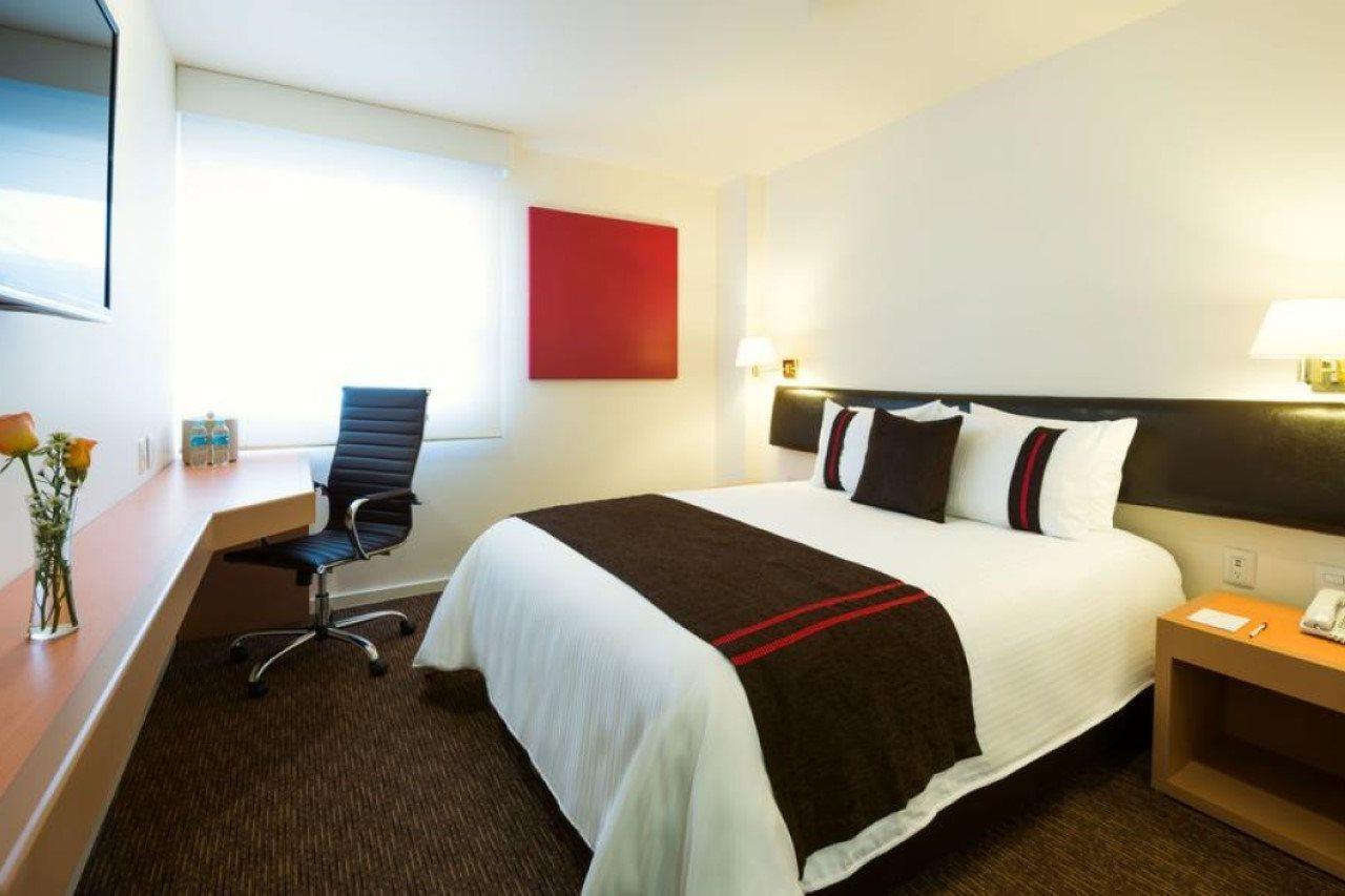 Mision Express Queretaro Hotel Buitenkant foto
