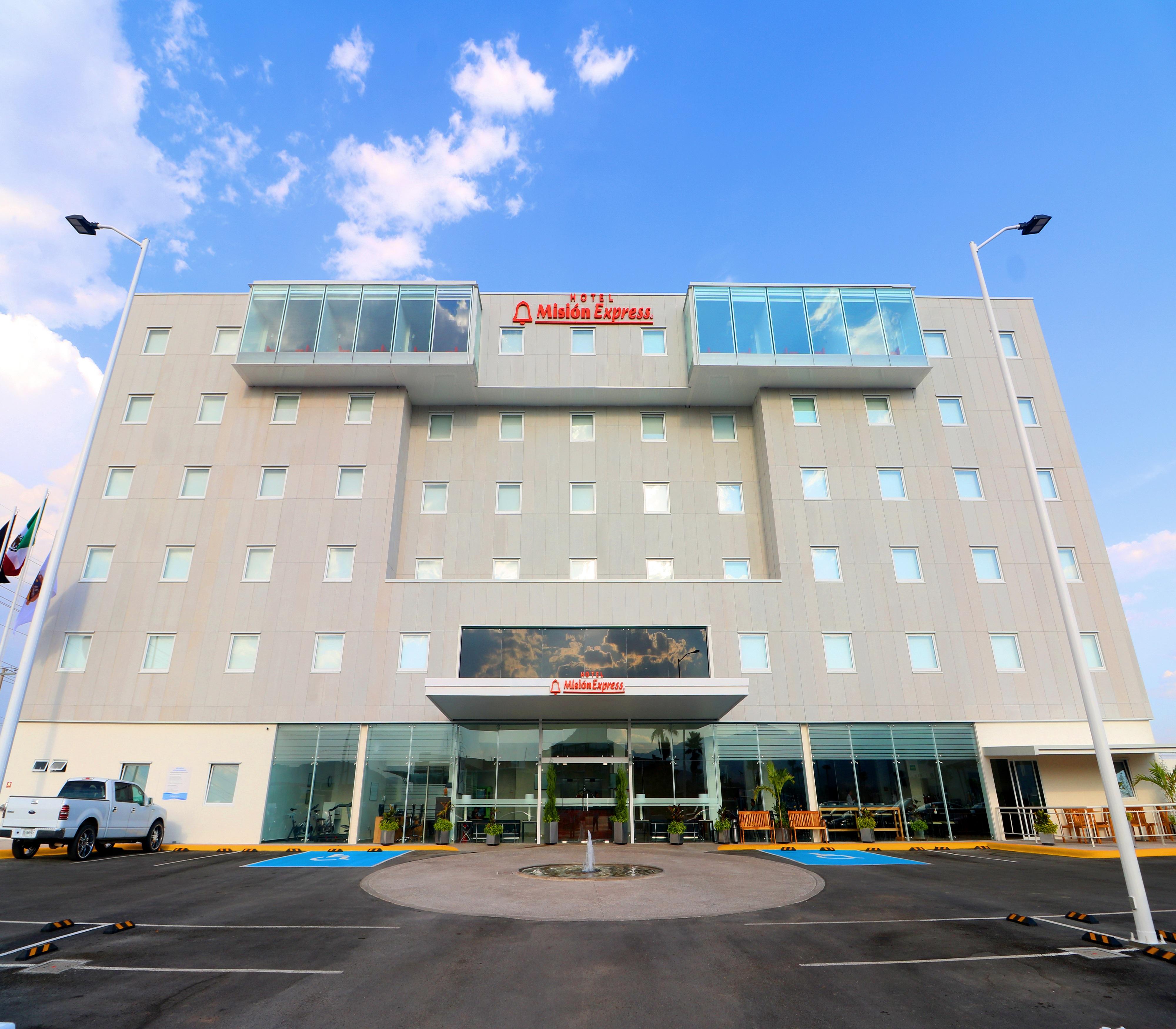 Mision Express Queretaro Hotel Buitenkant foto